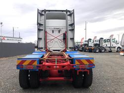 2023 Freightliner Cascadia 126 White