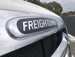2023 Freightliner Cascadia 126 White