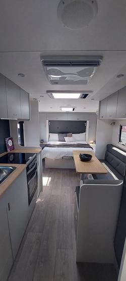 2023 JB Caravans 2023 Dirt Roader 22' Fd Family