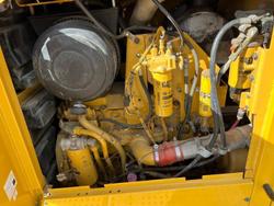 2012 Caterpillar
                16M 