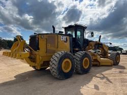 2012 Caterpillar
                16M 