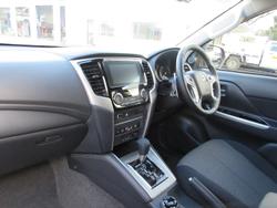 2023 Mitsubishi
Triton GLS