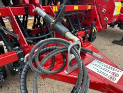 0 Semeato Pd17 Double Disc Seeder RED