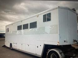 2009 Isuzu Frr 600 WHITE
