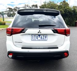 2021 Mitsubishi ZL2B46 ZL2B46 ZL Outlander BLACK EDN 2.4L P CVT 2WD 7S W13 - White