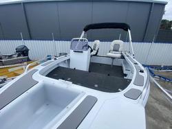 2024 QUINTREX
                420 Renegade Pro SC 
