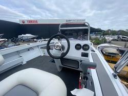 2024 QUINTREX
                420 Renegade Pro SC 