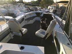 2026 Stacer 589 Crossfire SC SE