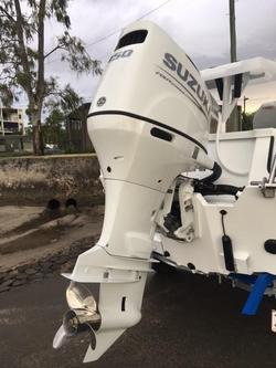 2026 Stacer 589 Crossfire SC SE