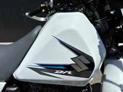 2025 Suzuki Trojan (DR200SE) Trojan White