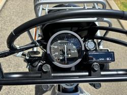 2025 Suzuki Trojan (DR200SE) Trojan White