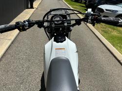 2025 Suzuki Trojan (DR200SE) Trojan White