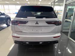 2026 MITSUBISHI Outlander LS BLACK EDN