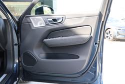 2025 Volvo
XC60 Ultra B5 Dark