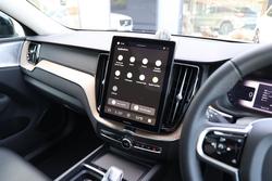 2025 Volvo
XC60 Ultra B5 Dark
