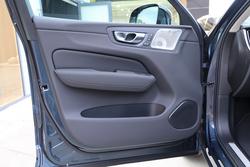 2025 Volvo
XC60 Ultra B5 Dark
