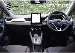 2022 Renault
Captur Intens