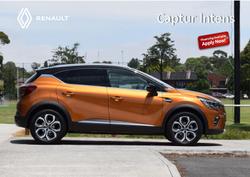 2022 Renault
Captur Intens