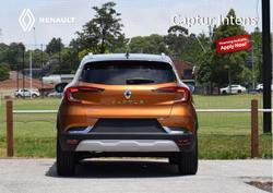 2022 Renault
Captur Intens