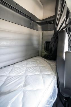 2024 Freightliner Cascadia 116 White