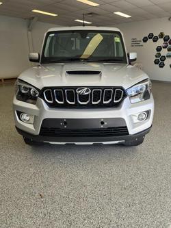 2023 Mahindra PIK-UP S11 4X4 De-Sat Silver