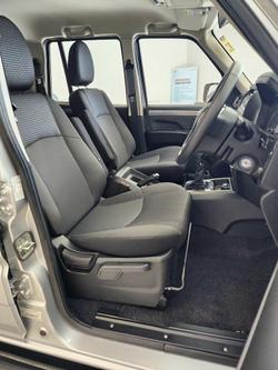 2023 Mahindra PIK-UP S11 4X4 De-Sat Silver