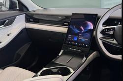 2025 Jaecoo J5 EV Summit