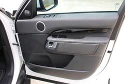2019 Land Rover Discovery SD6 SE