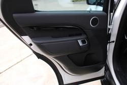 2019 Land Rover Discovery SD6 SE