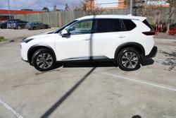 2023 Nissan X-TRAIL ST-L