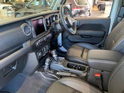 2023 Jeep
                Wrangler Unlimited Overland