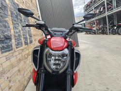 2024 DUCATI DIAVEL V4 ROAD RED
