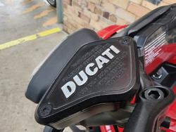 2024 DUCATI DIAVEL V4 ROAD RED
