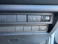 2023 Mitsubishi
Outlander ES