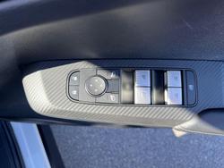 2023 Mitsubishi
Outlander ES
