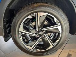 2024 Mitsubishi Eclipse Cross PHEV ES