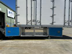 2006 Lusty St3 12 Pallet Dry Freight Van 4.3M