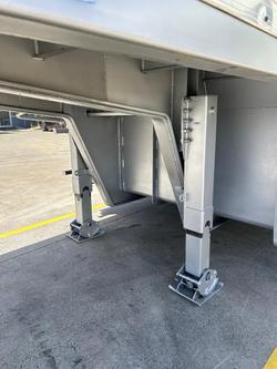 2006 Lusty
                St3 12 Pallet Dry Freight Van 4.3M 