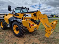 2023 JCB 540-140