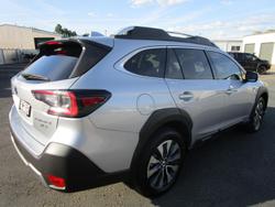 2023 Subaru
Outback AWD Touring XT