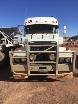 1985 Volvo N12 White