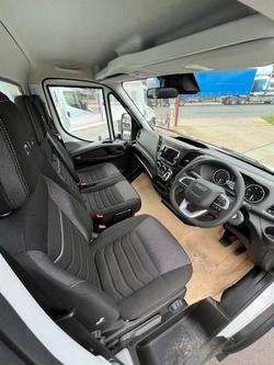 2022 Iveco
                Daily  IVECO DAILY 70C 180HP 