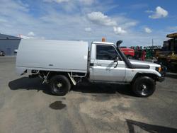 1998 Toyota Landcruiser Ute SILVER