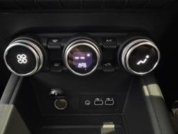 2023 Renault
Captur Intens