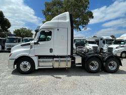 2024 Freightliner Cascadia 126 WHITE
