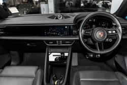 2025 Porsche Macan 4S