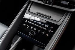 2025 Porsche Macan 4S