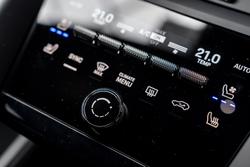 2025 Porsche Macan 4S