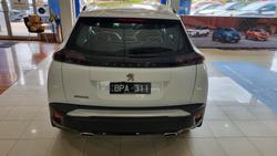 2021 Peugeot
                2008 Allure