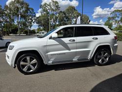 2013 Jeep
                Grand Cherokee Overland